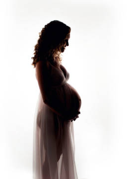 silhouette maternity portrait